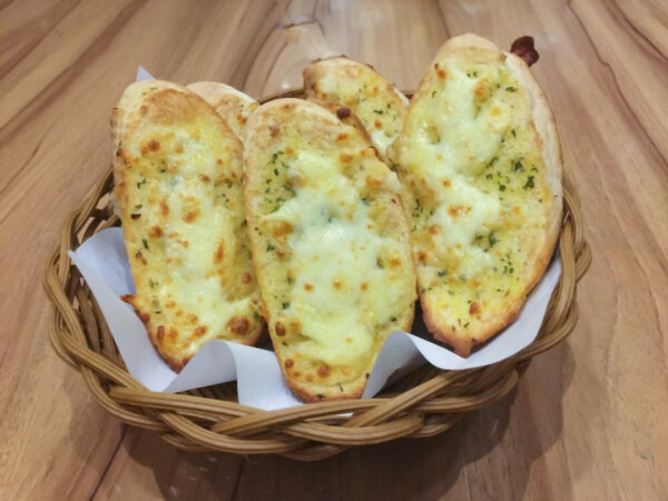 Cheese garlic flat bread